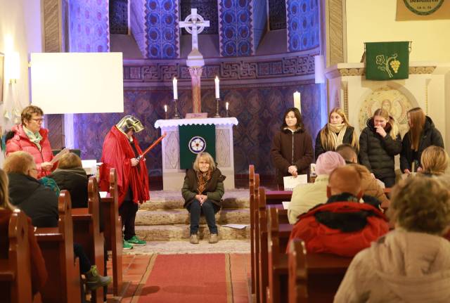 Martinsandacht mit Laternenumzug