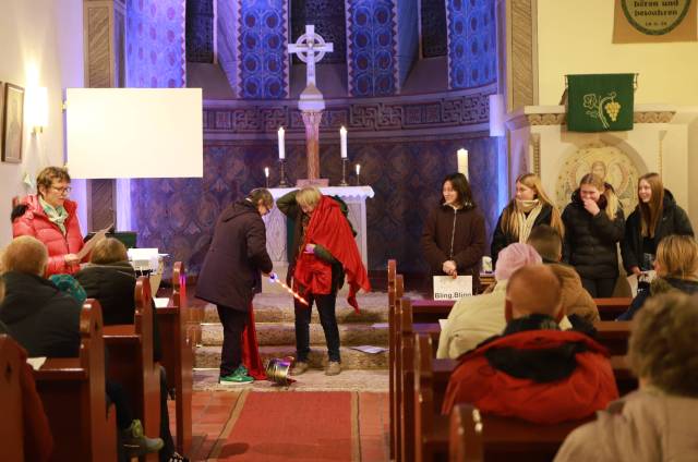 Martinsandacht mit Laternenumzug