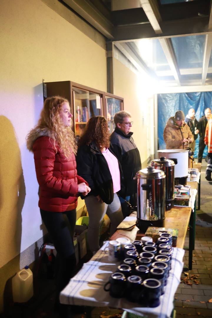 Martinsandacht mit Laternenumzug