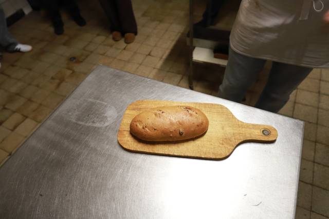 Unsere Konfirmanden backen Brot
