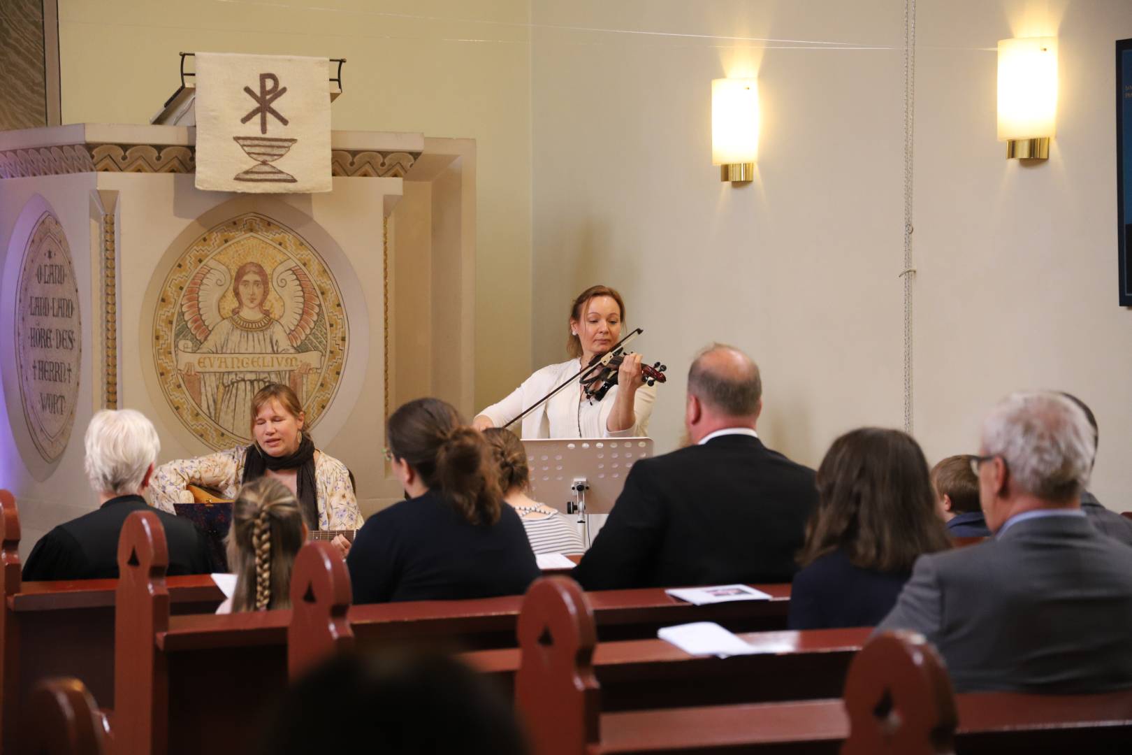 Taufe von Melisande Estelle Kabuth in der St. Franziskuskirche